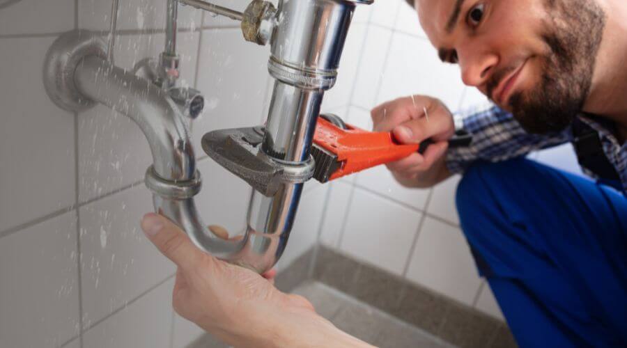 Professional same day plumber services in Swayzee, IN